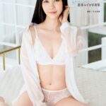 藍芽みずき写真集『藍い鍵盤』