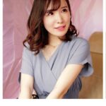 透明感が最高な色白Gカップ人妻 照れ屋なのにドスケベ----